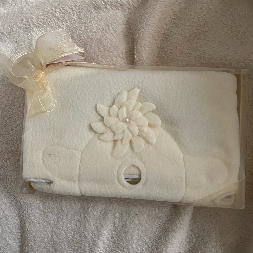 NIB Spa Knee Wrap